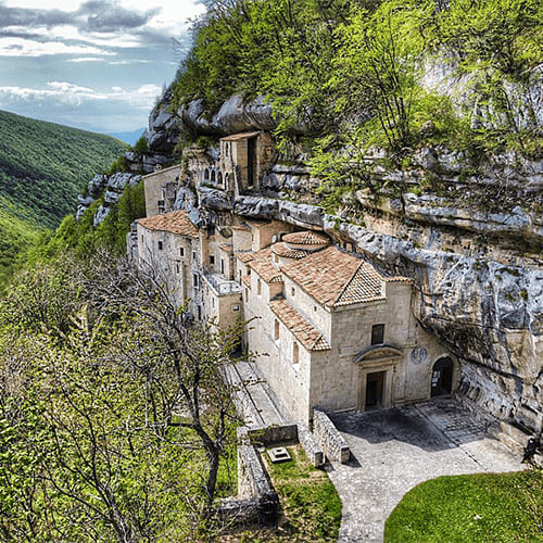 Eremo di Santo Spirito a Majella